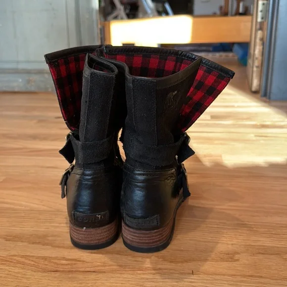 Sorel black leather boot sz 9 euc - Picture 3 of 6